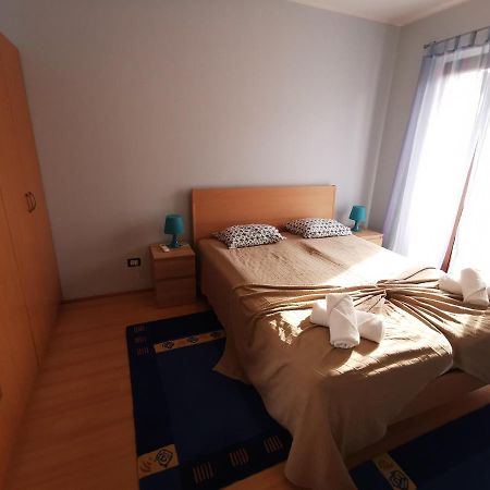 Apartment Lara โรวีน ภายนอก รูปภาพ