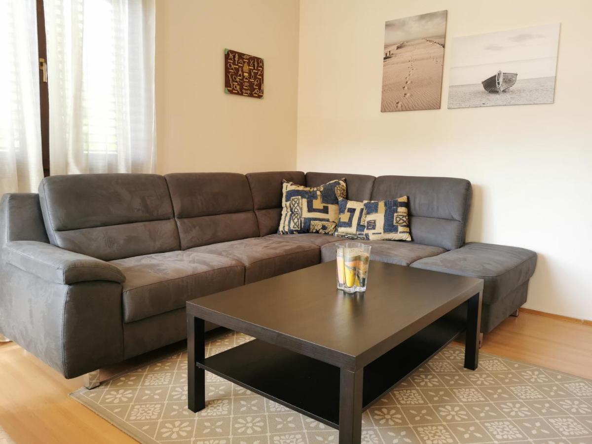 Apartment Lara โรวีน ภายนอก รูปภาพ