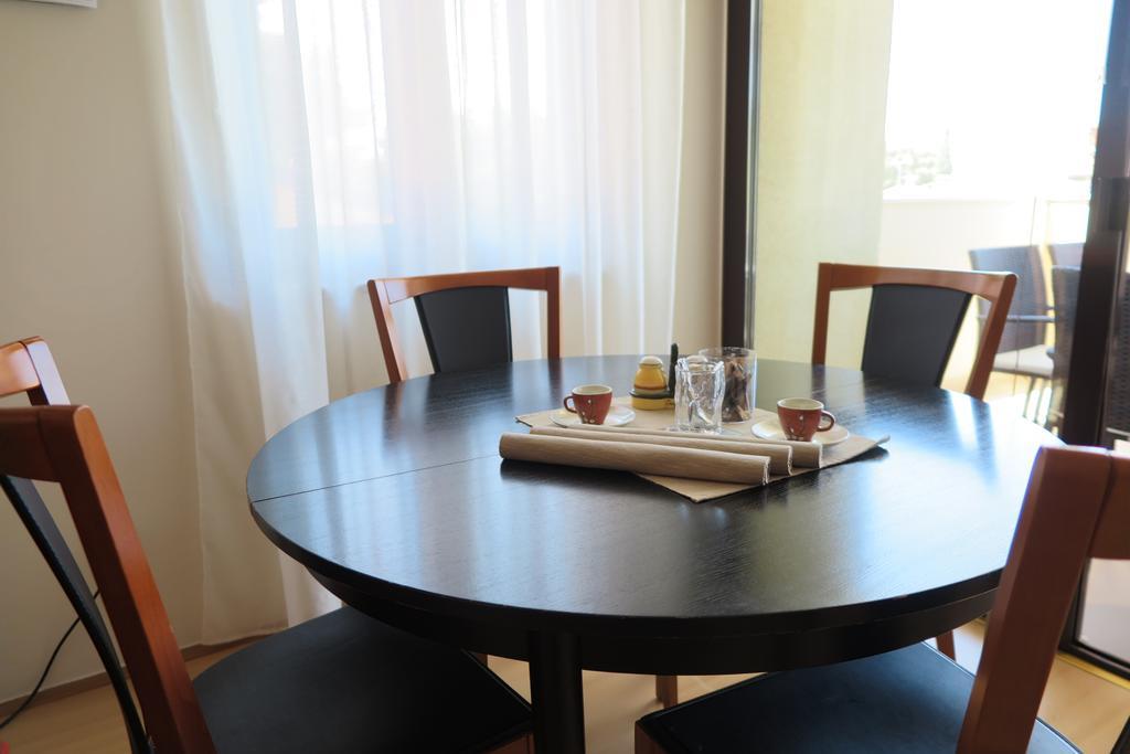 Apartment Lara โรวีน ภายนอก รูปภาพ